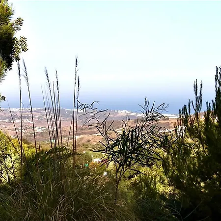 Apartment Elegant And Spacious Garden With Beautiful Views Ojén